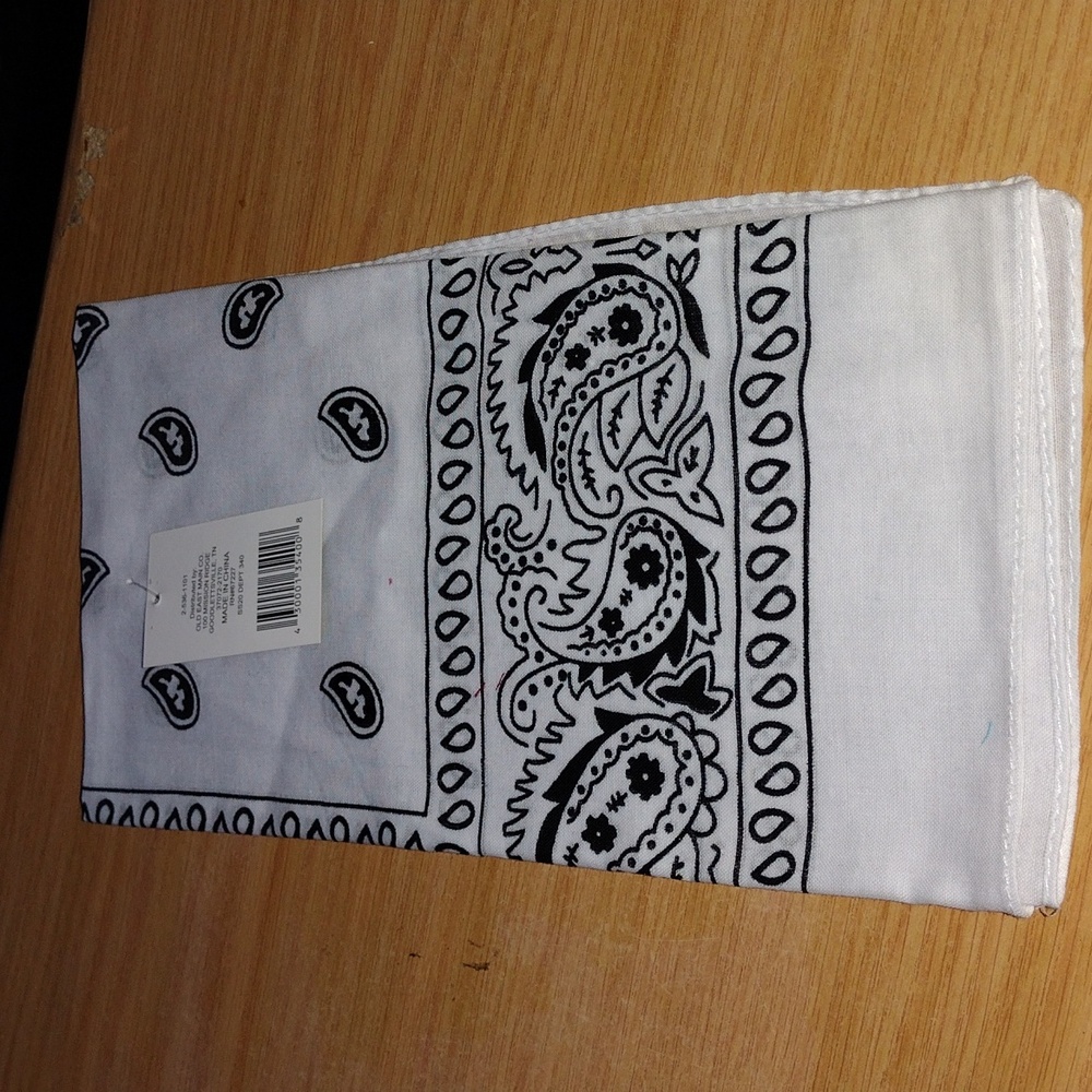 🧣2/$5 Bandana Sale
